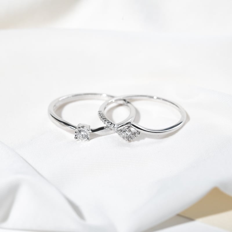 Zlatý zásnubný prsteň s lab-grown diamantmi Laurena 131297