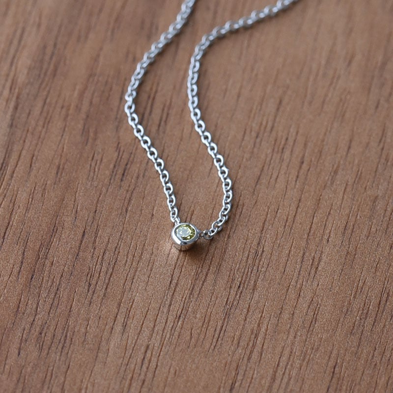 Minimalistický náhrdelník so žltým diamantom Vieny