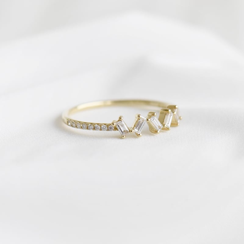Prsteň s baguette diamantmi 91057
