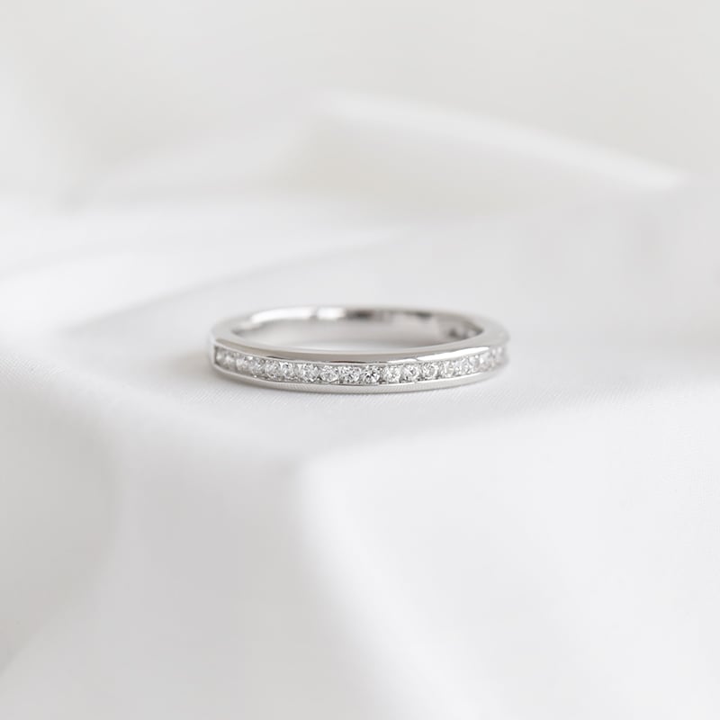 Diamantový eternity prsteň 92557
