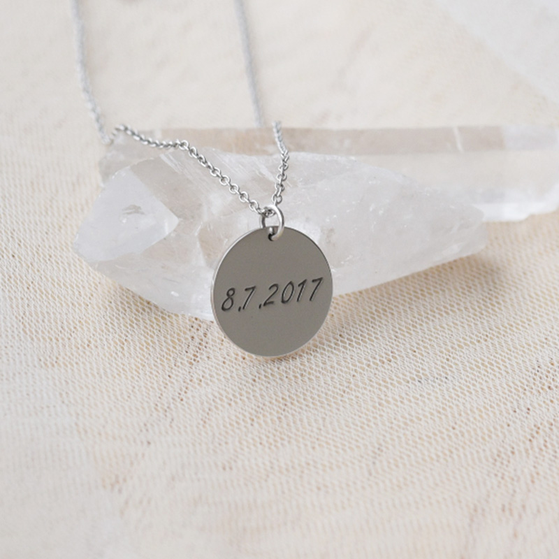 Strieborný prívesok so znamením a diamantom Lev 126288