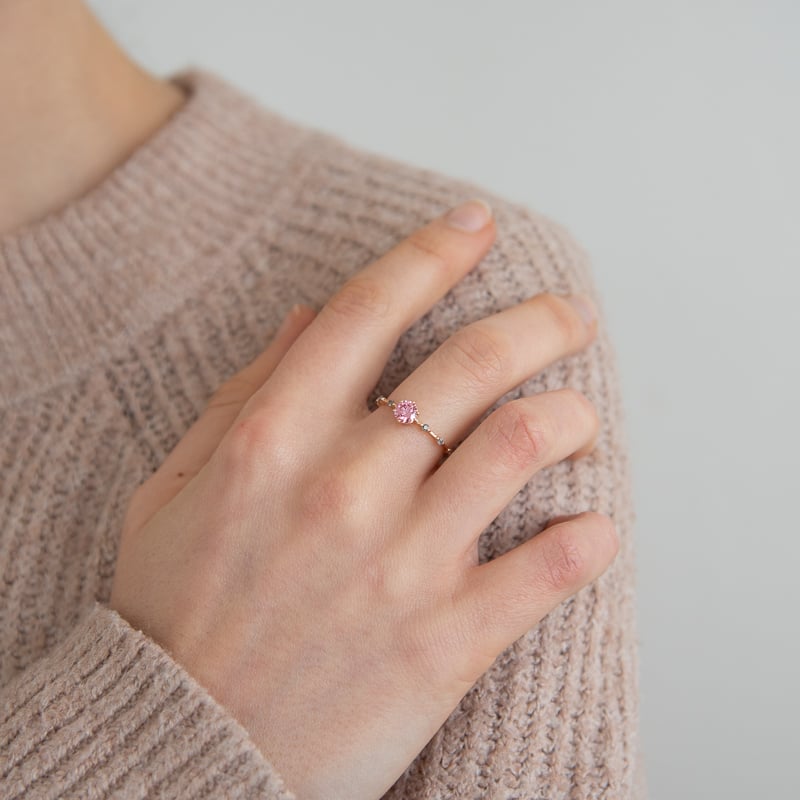 Zásnubný prsteň s certifikovaným fancy pink lab-grown diamantom Jelena 136508