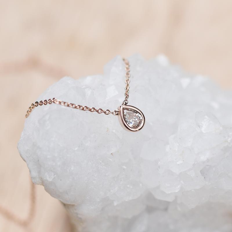 Zlatý náhrdelník s pear certifikovaným diamantom 49548