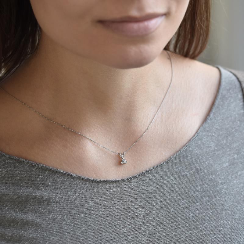 Prívesok s tromi lab-grown diamantmi Flauna
