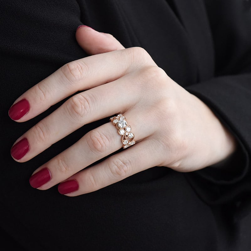 Prsteň so syntetickými diamantmi zo zlata 91298