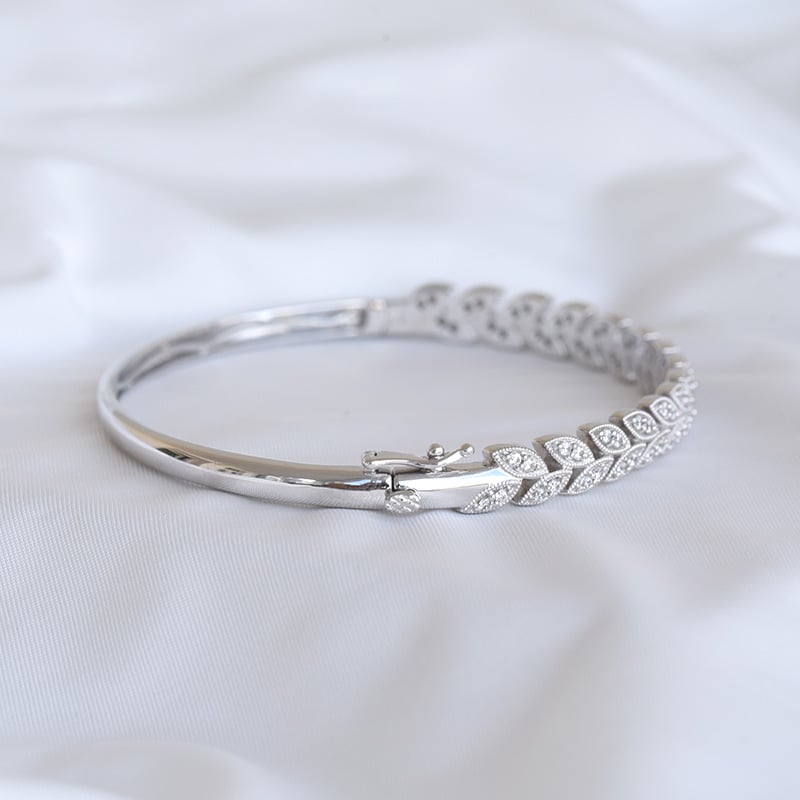 Elegantný strieborný náramok s trblietavými diamantmi Firenze 107969