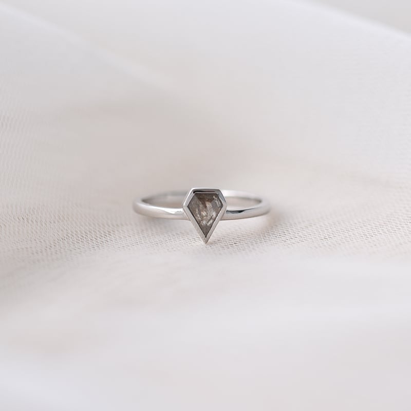 Prsteň s diamantom 58309