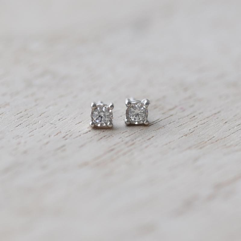 Zlaté náušnice s diamantmi 75639