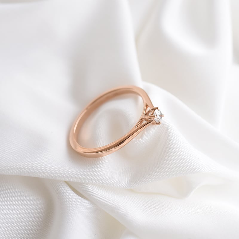 Zásnubný prsteň so syntetickým diamantom 92079