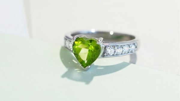 Olivín (Peridot)