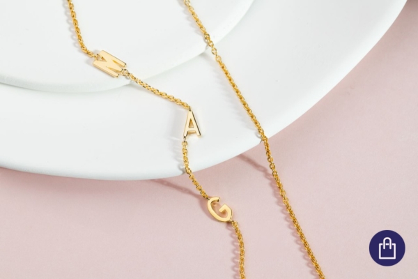 Náhrdelník s 3 písmenkami