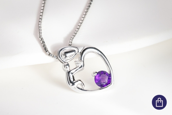 Prívesok matka a dieťa s fialovým ametystom