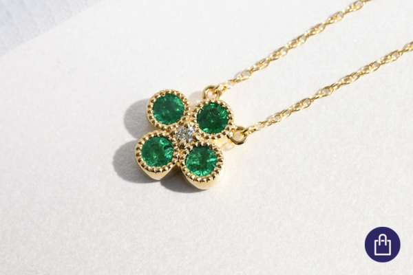 Smaragdový šperk pre znamenie Potkana