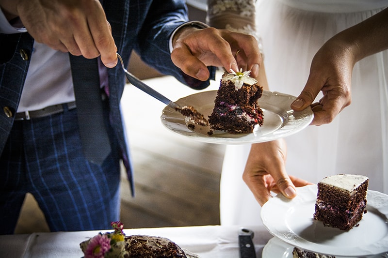Krájanie svadobnej torty