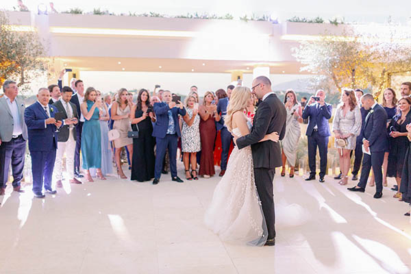 Prvý novomanželský tanec na svadbe v zahraničí