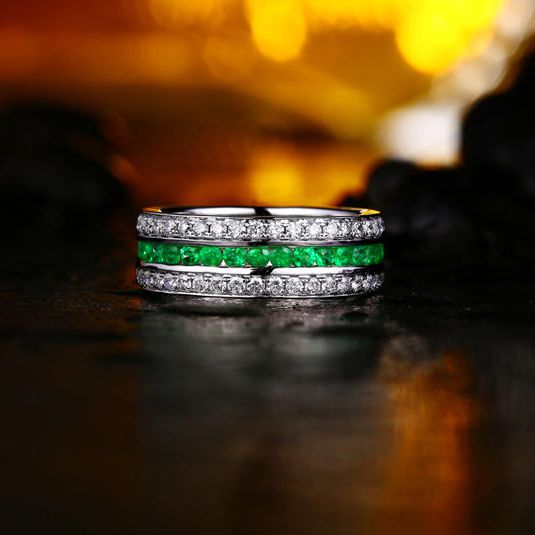 Prsteň so smaragdmi 10090