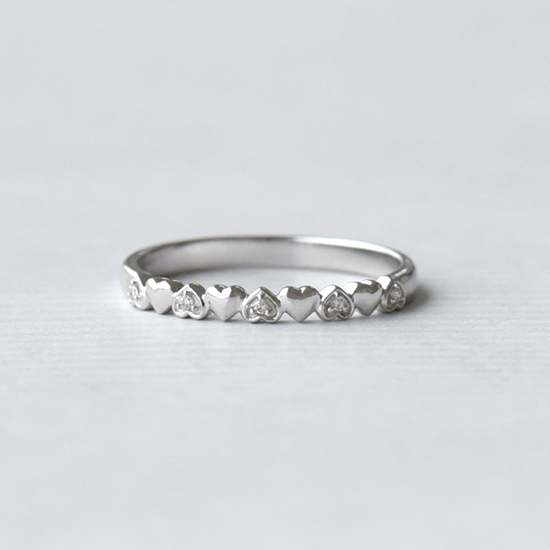 Srdiečkový eternity prsteň s lab-grown diamantmi Dario 101400