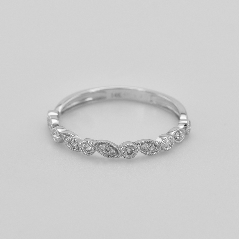 Vintage prsteň s lab-grown diamantmi a komfortný svadobný prsteň Lyla 105830