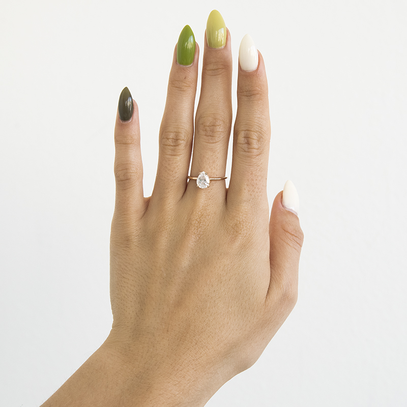 Zásnubný prsteň s pear moissanitom s výberom veľkosti Cooley 110240