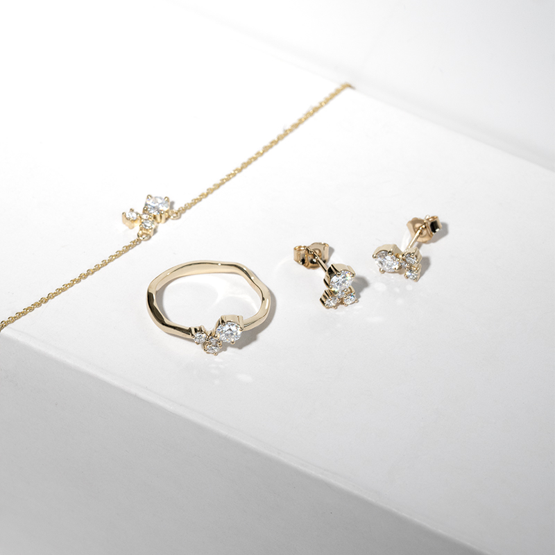 Strieborná cluster kolekcia šperkov s moissanitmi a lab-grown diamantmi Ari 126930