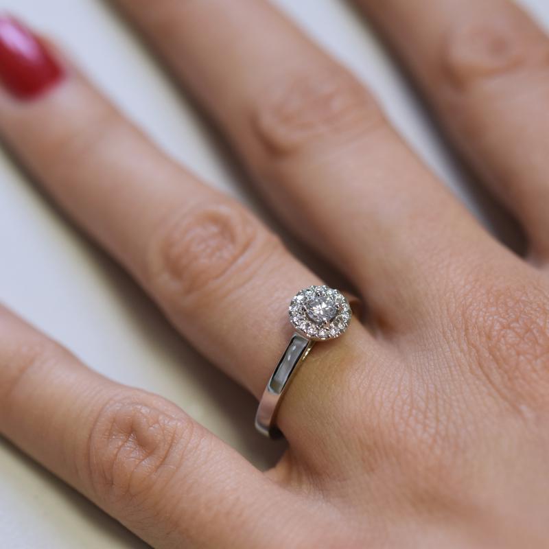 Platinový zásnubný prsteň s diamantmi Nola 14280