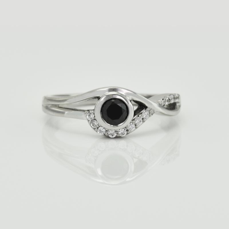Prsteň s čiernym diamantom 17390