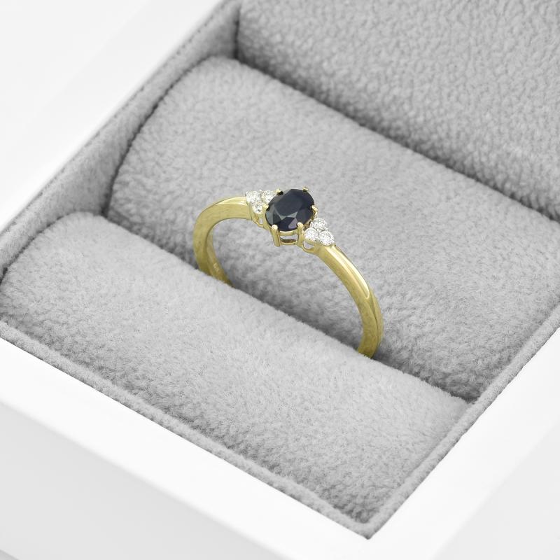 Prsteň s modrým zafírom zo žltého zlata 45150