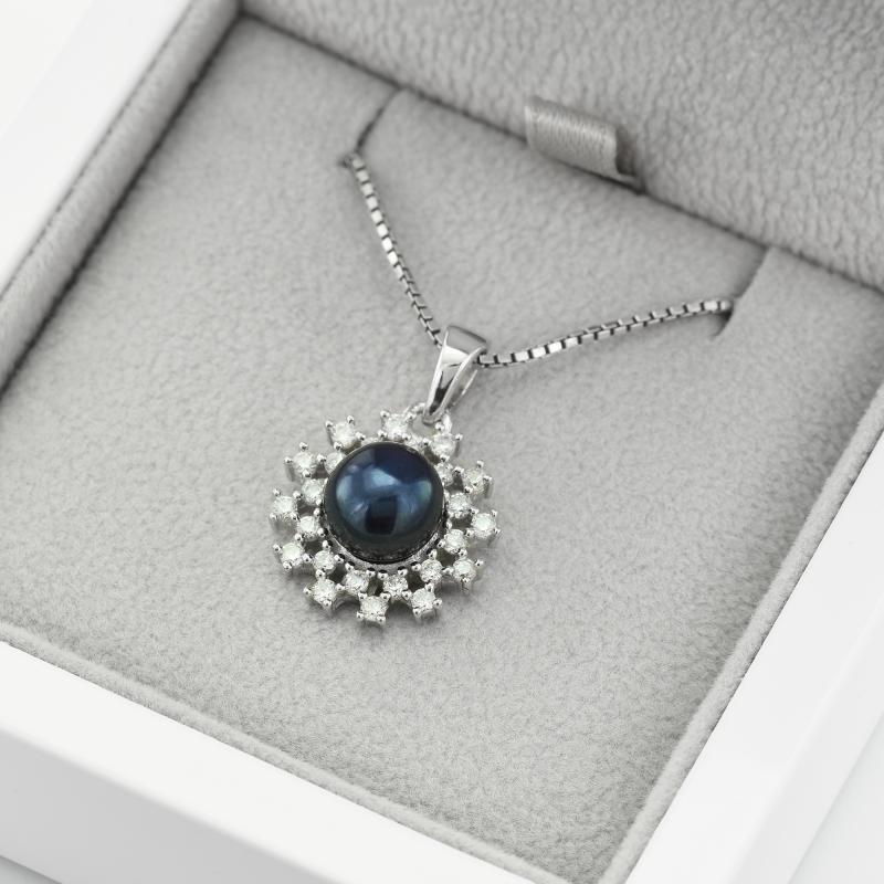 Romantický strieborný náhrdelník s čiernou perlou a zirkónmi 49300