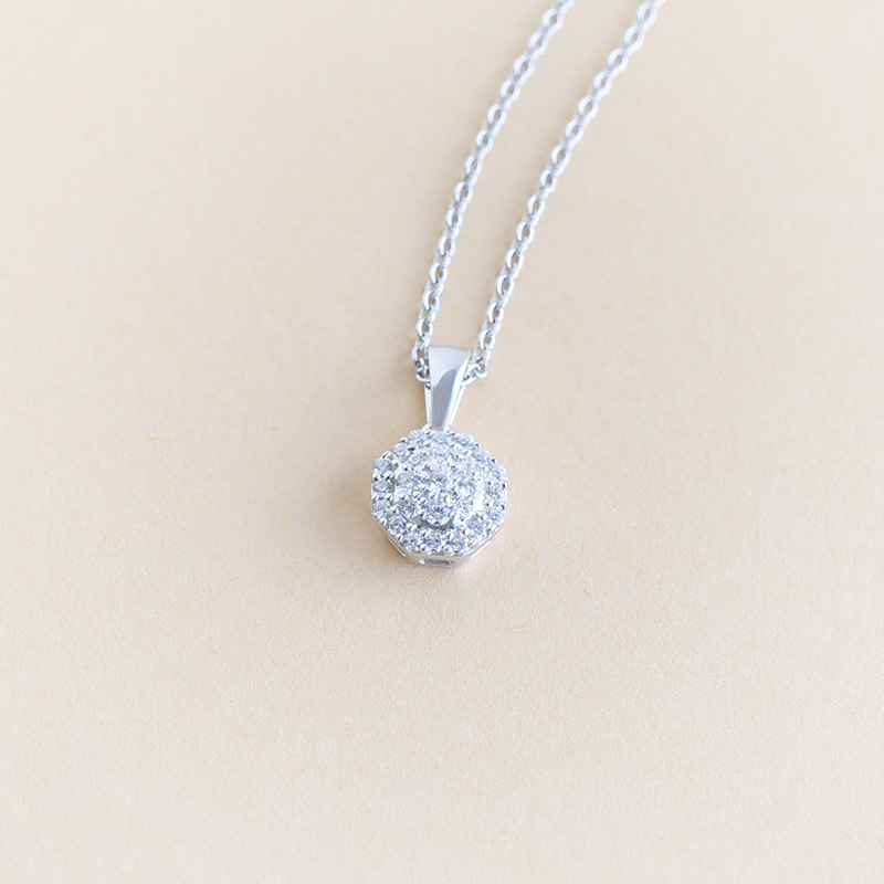 Elegantný diamantový náhrdelník 95820