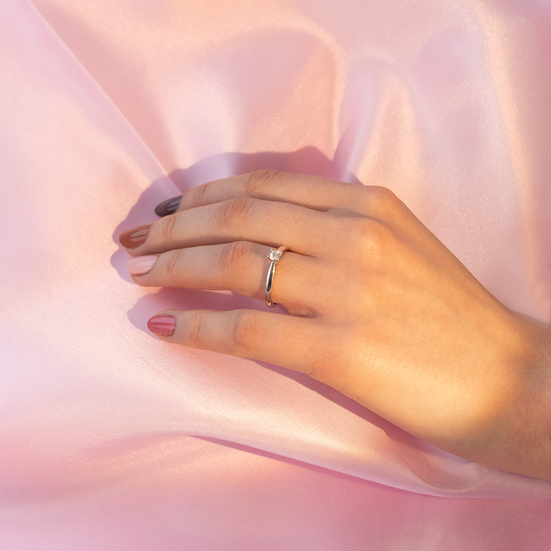 Zásnubný prsteň s diamantom Jazmina 98380
