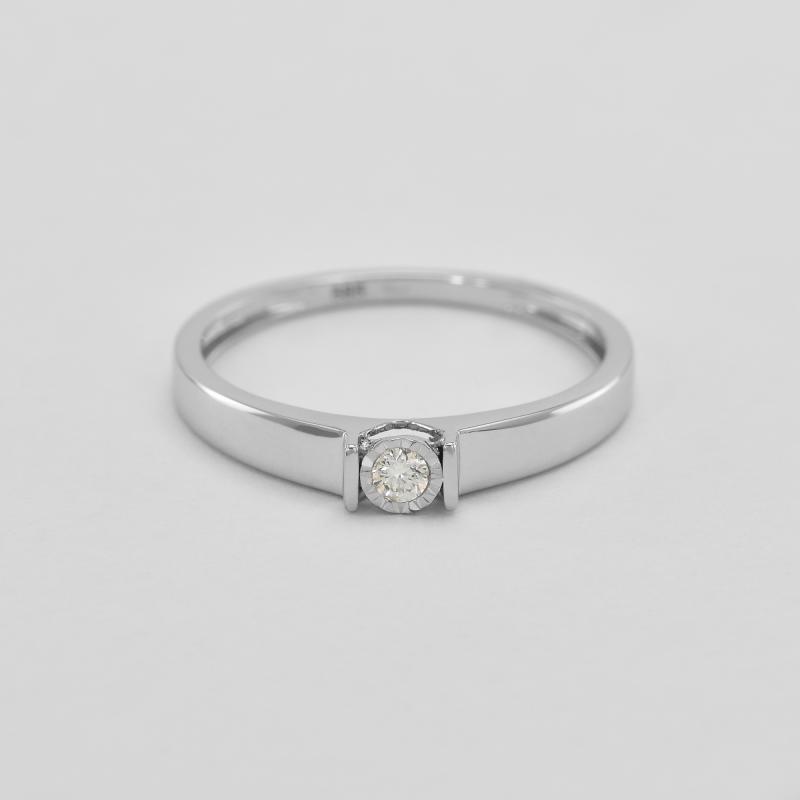 Elegantný zásnubný prsteň s moissanitom Mahir 105231