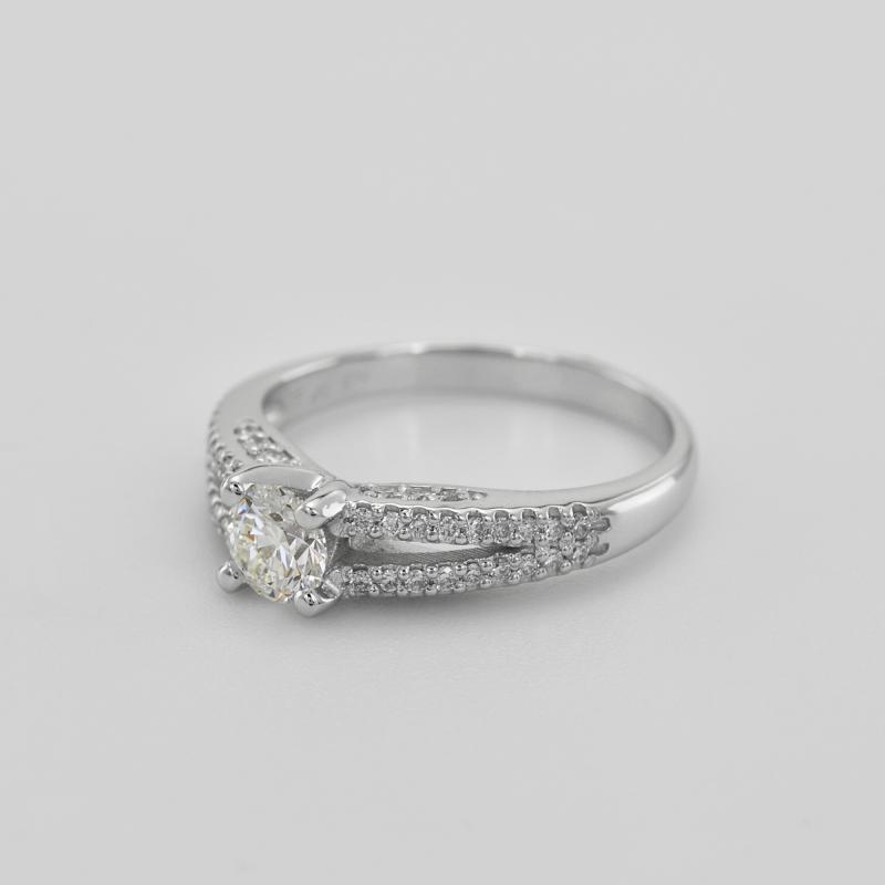 Prsteň s diamantmi Davio 10541
