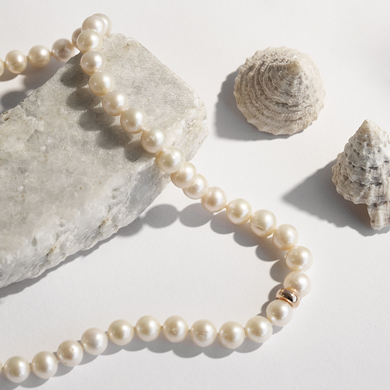 Strieborný perlový náhrdelník Kaci 112021