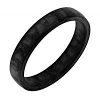 Mierne zaoblený snubný prsteň z karbonu Tomila