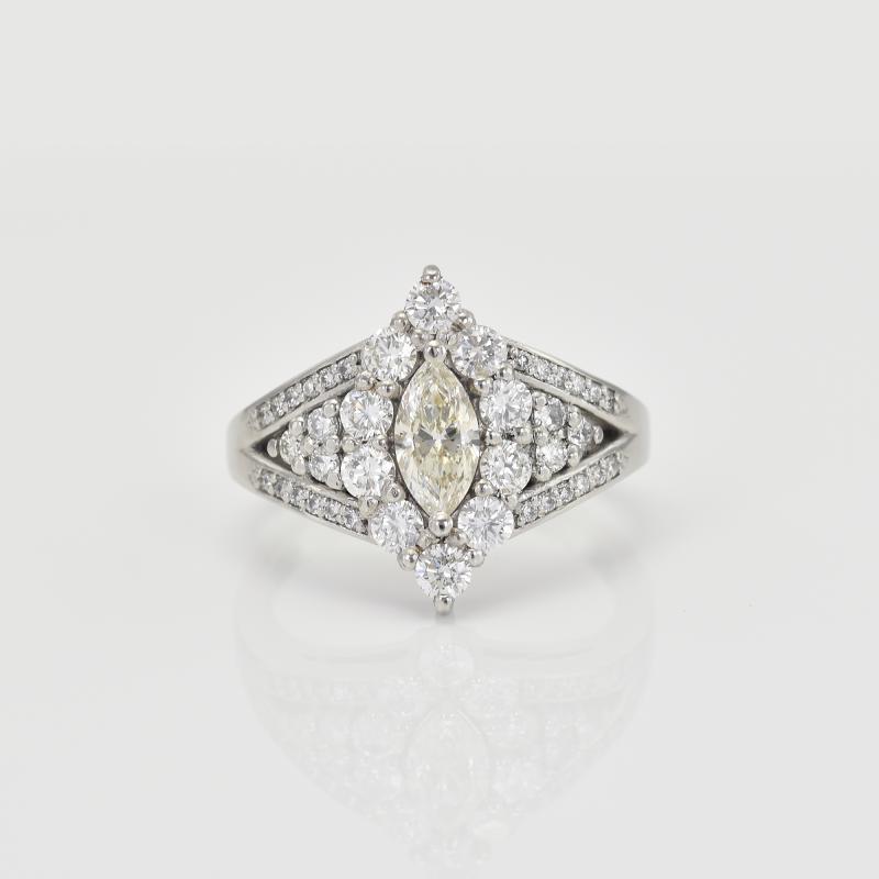Prsteň s diamantmi 16771