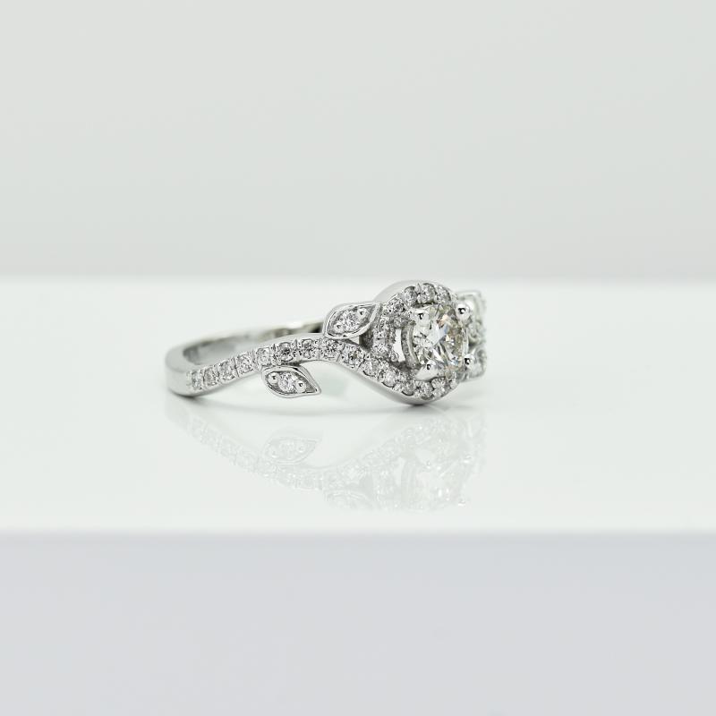 Platinový prsteň s diamantmi 23891