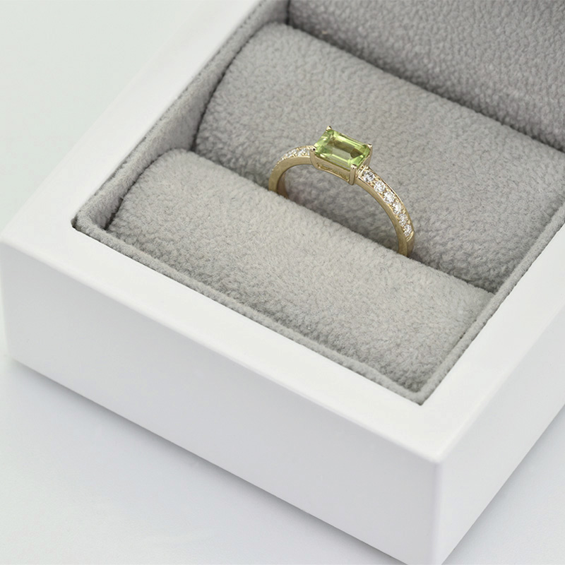 Zlatý dámský prsteň 41761