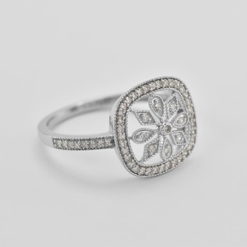 Zlatý prsteň s květom a s diamantmi 45231