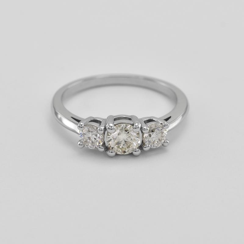 Zásnubný prsteň s diamantom z platiny 45571