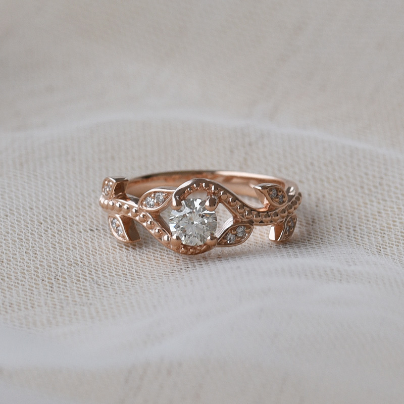 Vintage prsteň s diamantmi 75531