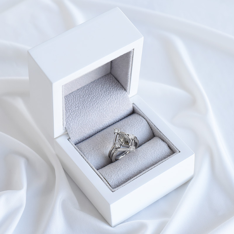 Vykrojený prsteň s diamantmi Elron 95921