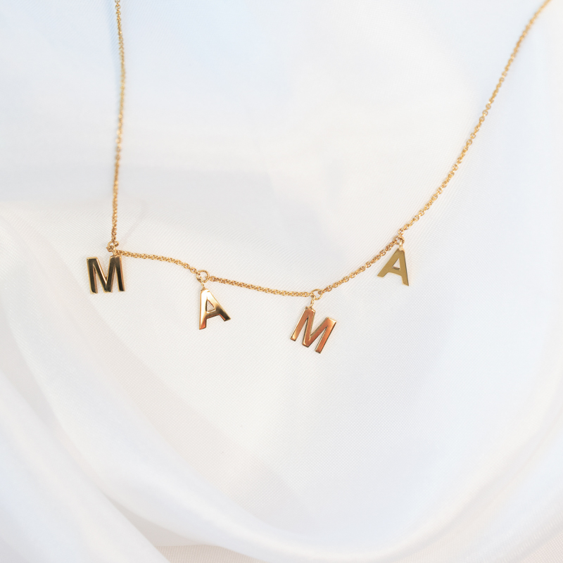 Strieborný náhrdelník s písmenami Mama 119422