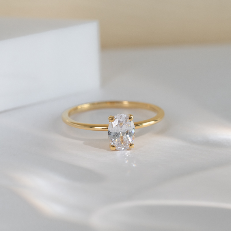 Zásnubný prsteň s oval diamantom Rennie 121172