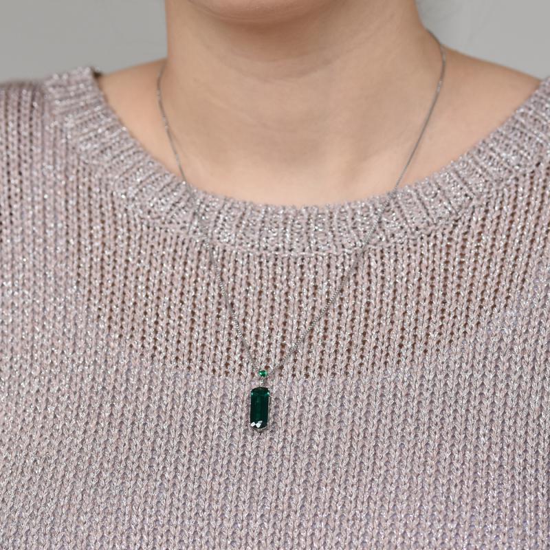 Strieborný náhrdelník s emerald smaragdom 16312