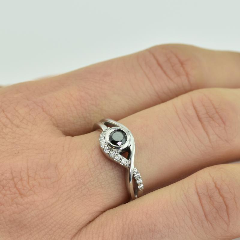 Diamantový prsteň 17392