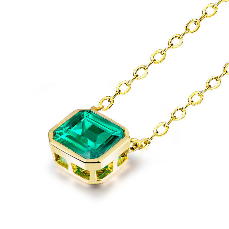 Smaragdový náhrdelník 18392