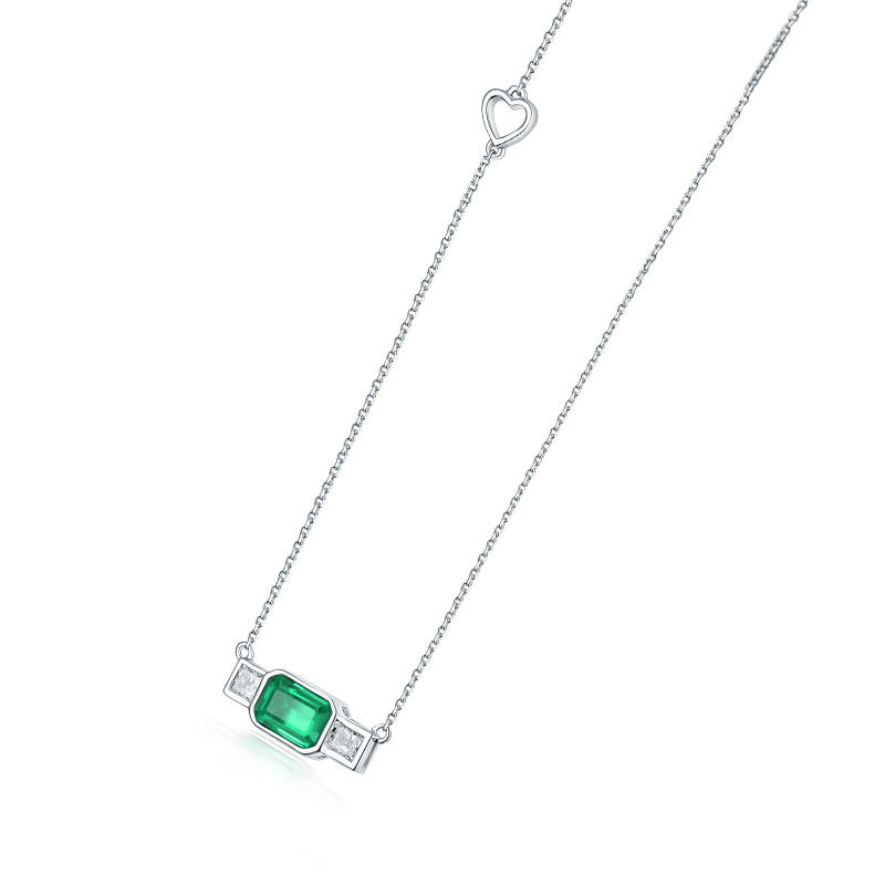 Zlatý náhrdelník s emerald smaragdom 18492
