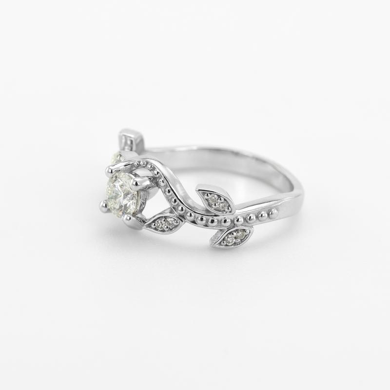 Zásnubný platinový prsteň s diamantmi 47252
