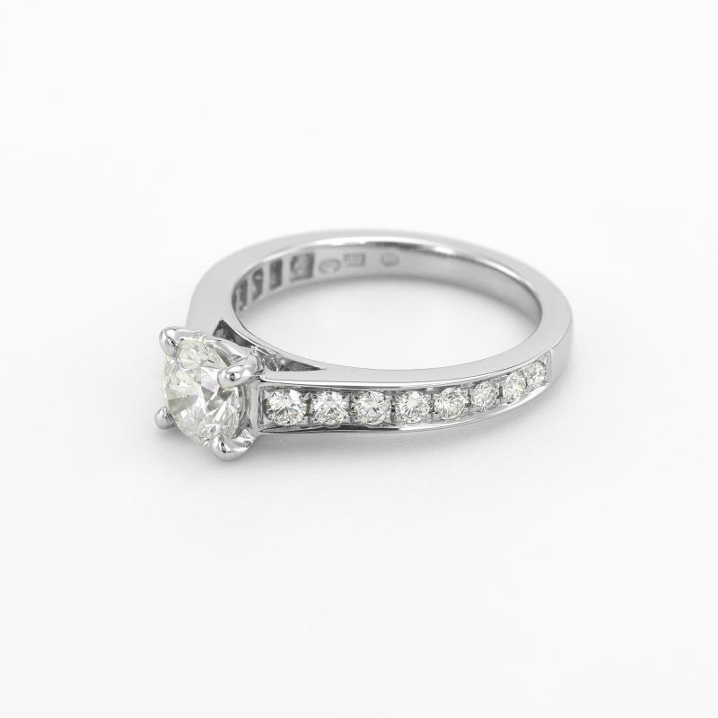 Zásnubný prsteň s diamantmi 47582