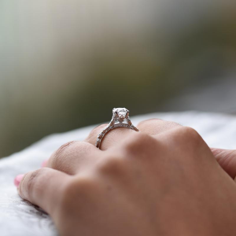 Diamantový zásnubný prsteň 48142